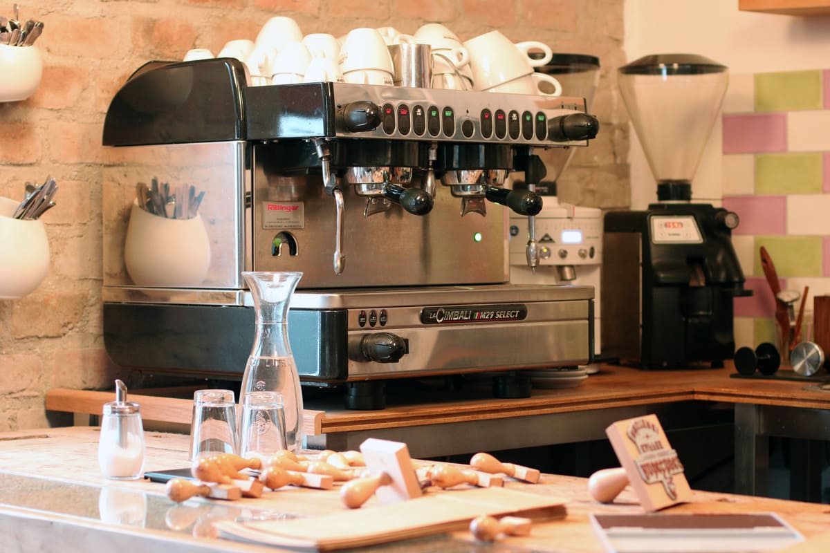Kaffeeautomat in der Andechser Kaffeerösterei